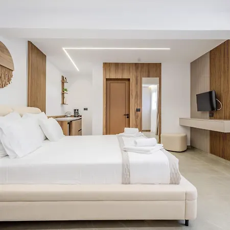 Crystal Blue Hotel, Barbati, Corfu バルバティ