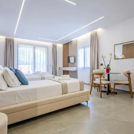 Crystal Blue Hotel, Barbati, Corfu アパートホテル 4*