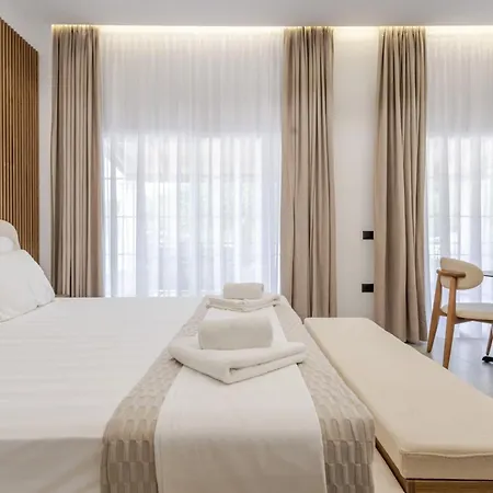 Crystal Blue Hotel, Barbati, Corfu アパートホテル バルバティ