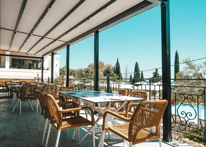 Crystal Blue Hotel, Barbati, Corfu 公寓式酒店