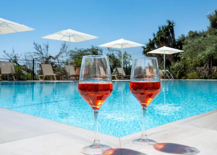 公寓式酒店 Crystal Blue Hotel, Barbati, Corfu 巴尔巴蒂