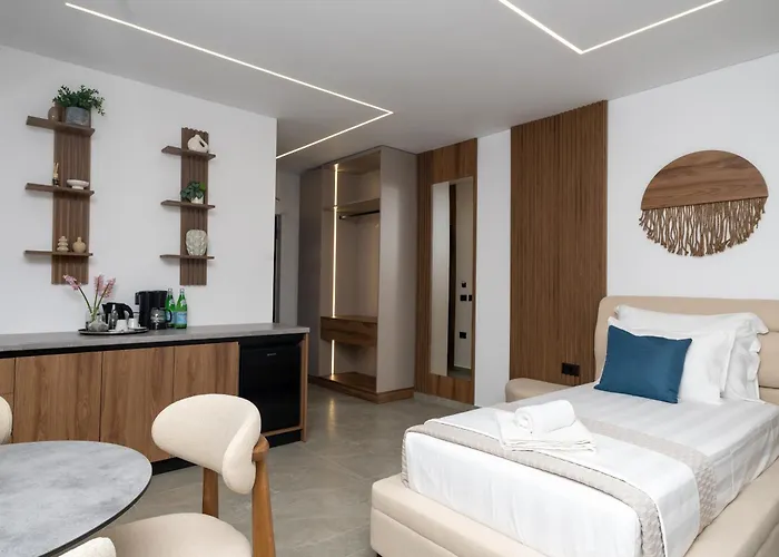 Crystal Blue Hotel, Barbati, Corfu Hotel apartamentowy 4*