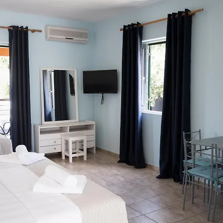 Lejlighedshotel Crystal Blue Hotel, 4*