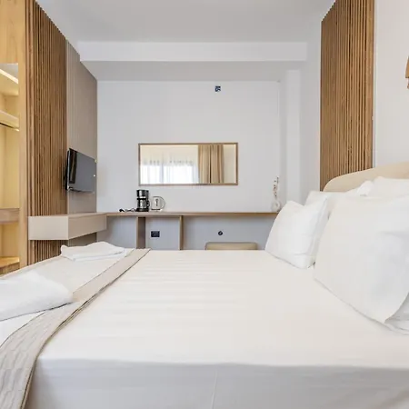 Lejlighedshotel Crystal Blue Hotel, Barbati, Corfu 4*