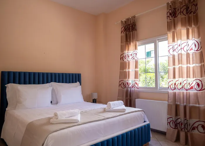 Апарт-отель Crystal Blue Hotel,