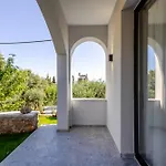 Crystal Blue Hotel, Barbati, Corfu Barbati