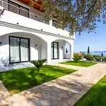 Crystal Blue Hotel, Barbati, Corfu 4* Barbati