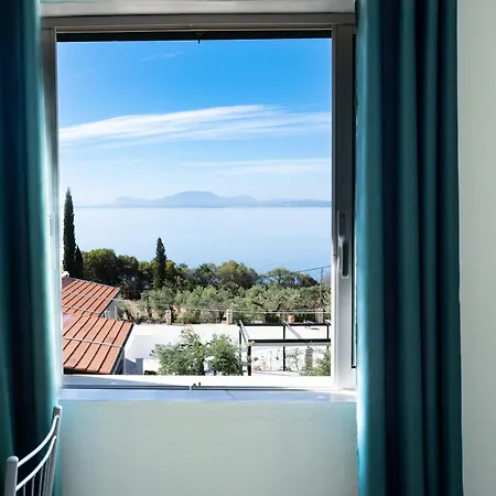 Crystal Blue Hotel, 3* Barbati