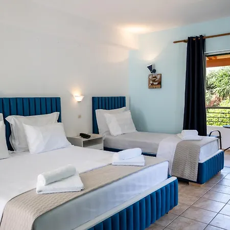 Crystal Blue Hotel, Hotel apartamentowy 4*