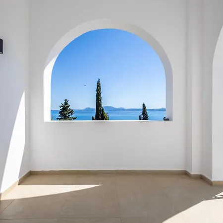 Crystal Blue Hotel, Barbati, Corfu 4* 바바티