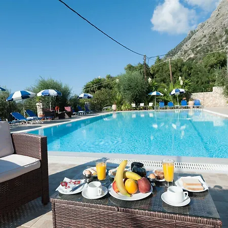 Crystal Blue Hotel, Hotel apartamentowy 4*